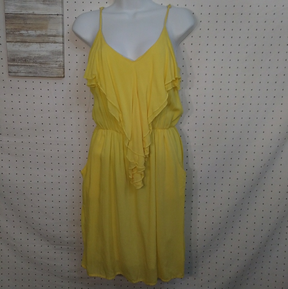NWOT✨Bee Stitched Yellow Float Strap Dress sz M